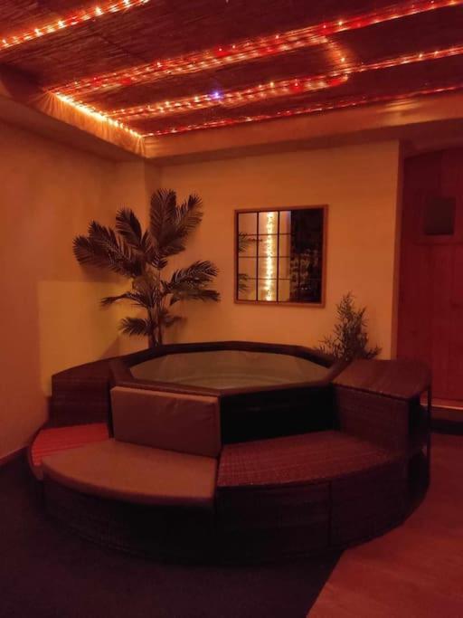 Nuit Romantique Avec Spa Privatif Meilhaud Buitenkant foto