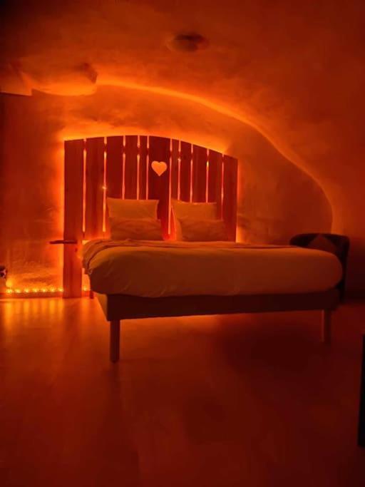 Nuit Romantique Avec Spa Privatif Meilhaud Buitenkant foto